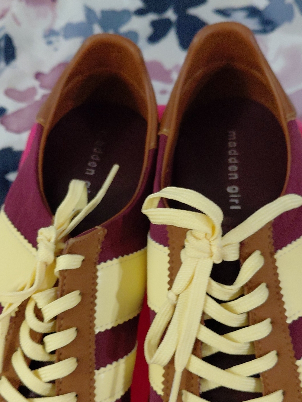Madden Girl Burgundy, Cream & Tan Colorblock Lace-Up Sneakers 9/5
